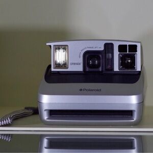 Vintage Polaroid Camera with Strap Retro One 600 Instant Film Camera AS IS 📸🎞️🤳